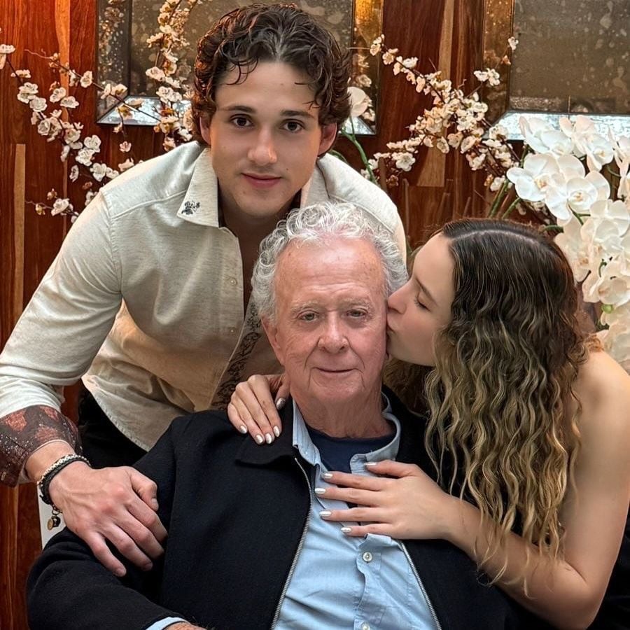Mía y su novio Tarik acompañaron a don Juan Legarreta.