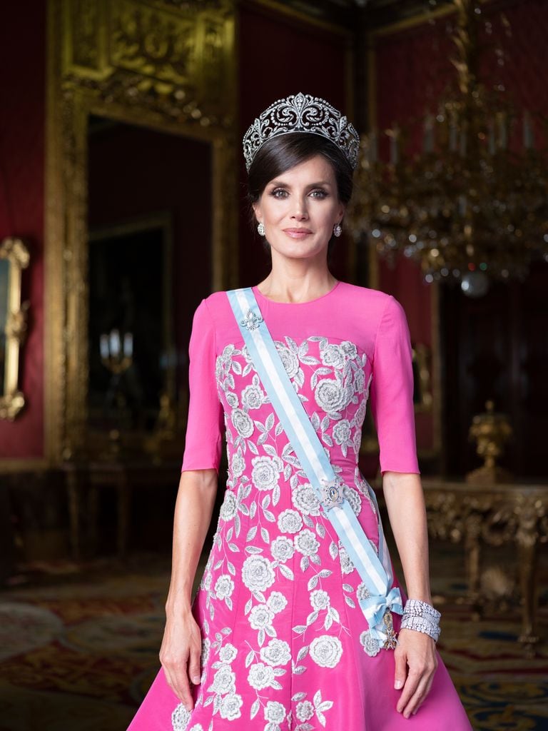 La reina Letizia con la tiara de Flor de Lis
