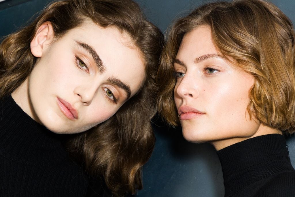 MILAN, ITALY - FEBRUARY 26:(L-R) Mia Armstrong and Bibi Bresling pose backstage at the Max Mara fashion show during the Milan Fashion Week - Womenswear Fall/Winter 2025/2026 on February 26, 2025 in Milan, Italy. (Photo by Rosdiana Ciaravolo/Getty Images)