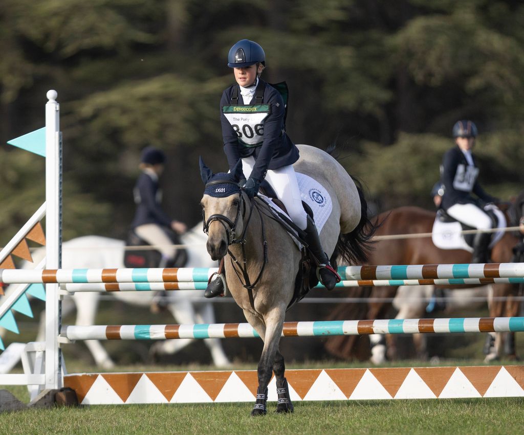Mia Tindall toma el relevo generacional de los Windsor en el Concurso Internacional de Equitación de Blenheim