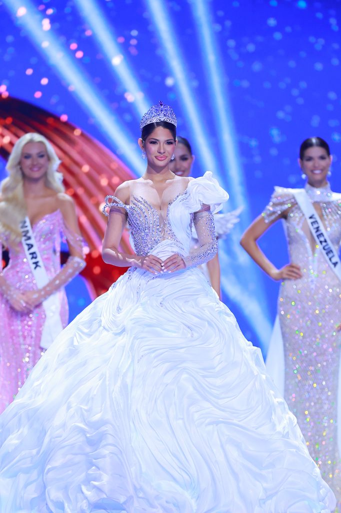 Sheynnis extendió su mensaje para otras reinas de belleza que buscan la corona de Miss Universe 2026