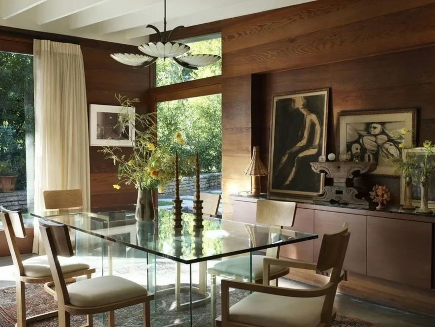 El espectacular comedor de la casa de Dakota Johnson