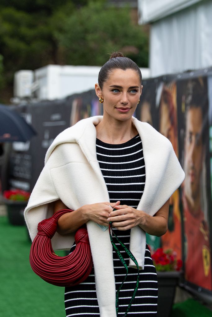 Rebecca Donaldson, novia de Carlos Sainz, en el Gran Premio de España de Fórmula 1, celebrado en el circuito Barcelona-Cataluña, el 23 de junio de 2024 
