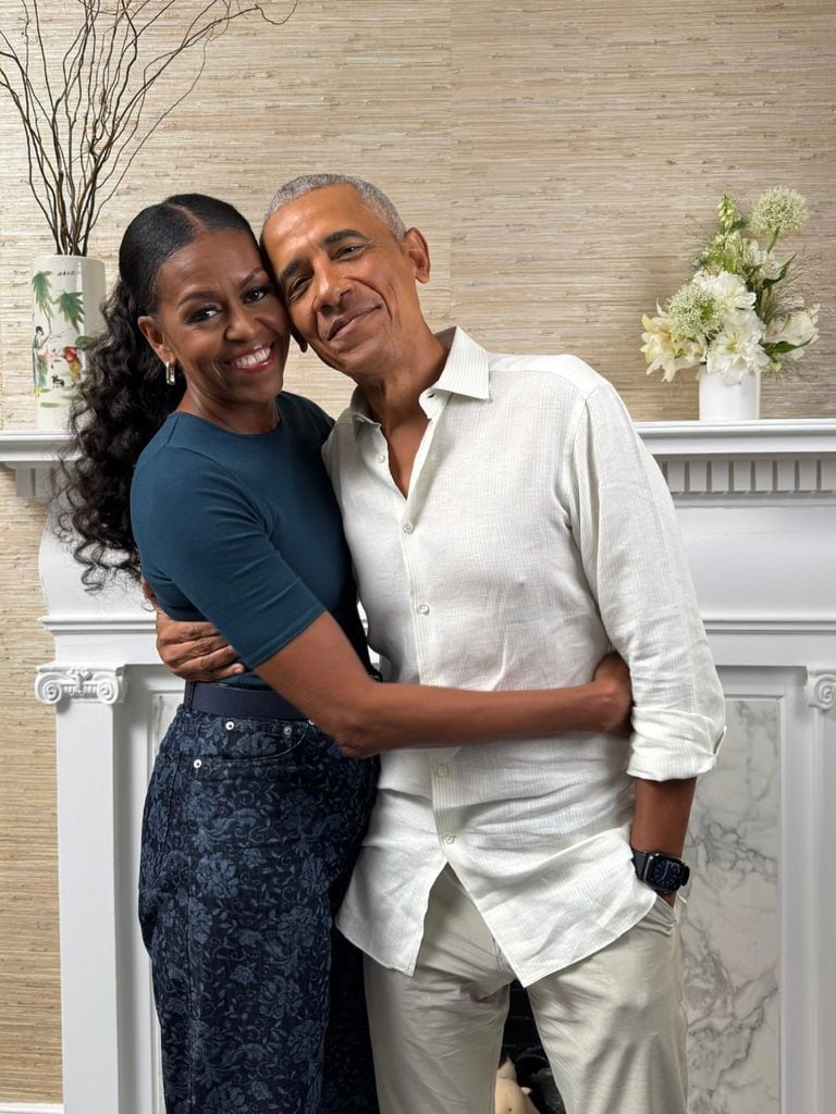 Michelle Obama felicitó a su esposo Barack por su cumpleaños número 64.