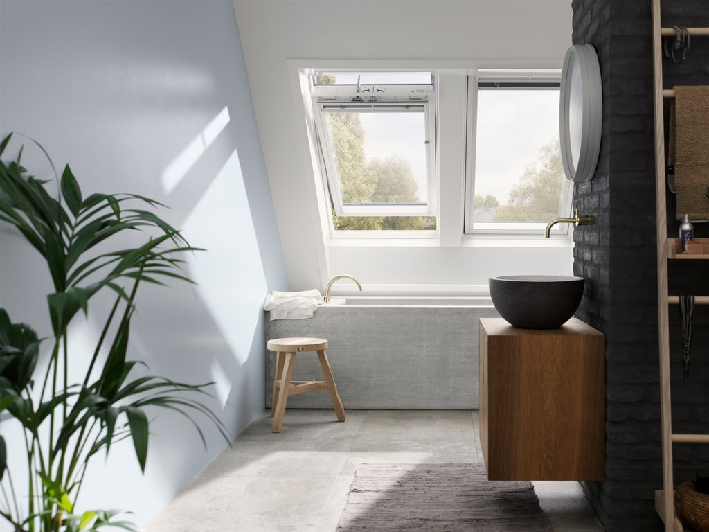 Baño abuhardillado. 