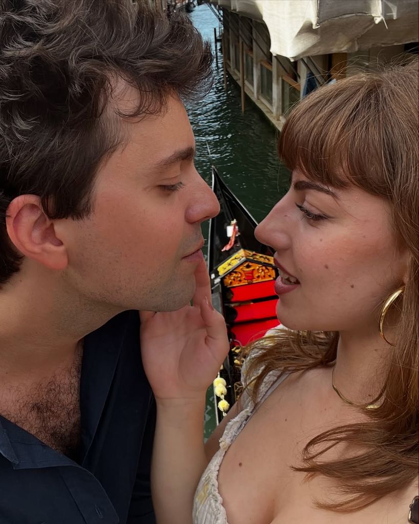 Luna mantiene una relación con el también actor Pablo Lanzillotta