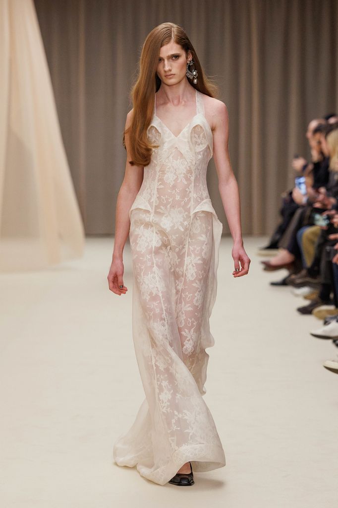 Look 36 de Alexander McQueen FW26.