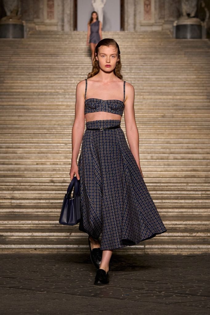 Max Mara: desfile de la colección Resort 2026 en Nápoles