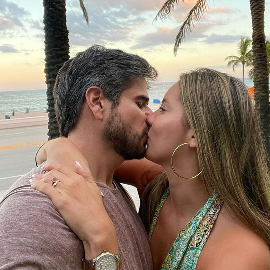 Daniella Álvarez y Daniel Arenas