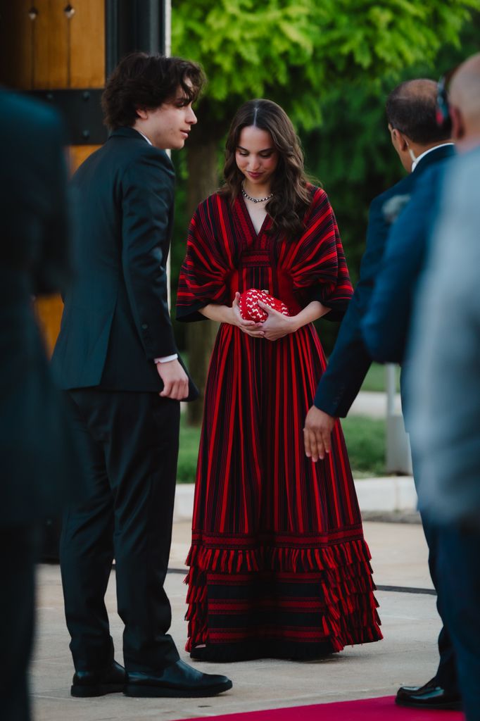 Los príncipes Hashem y Salma en la celebración del 80 aniversario del Día de la Independencia de Jordania