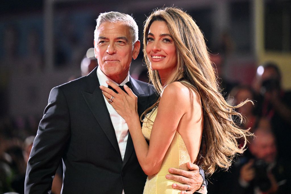 George y Amal se vieron obligados recientemente a abandonar su hogar