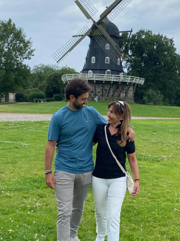 La periodista, junto a su hijo