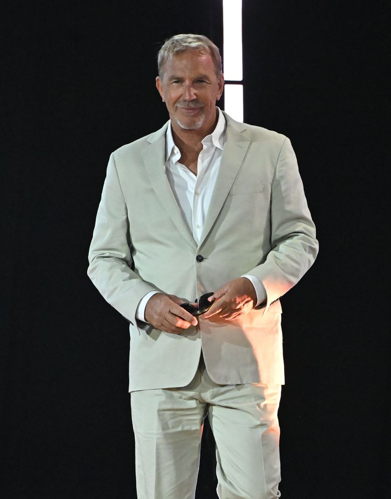 Kevin Costner, uno de los galanes de Hollywood, vuelve a estar enamorado