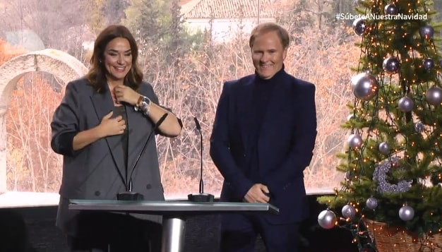 Toñi Moreno y Enrique Romero en la presentación de las Campanadas