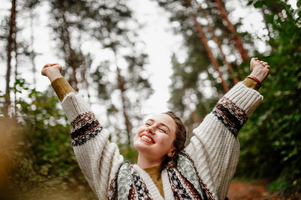 Respirar profundo al aire libre puede ser el reset mental que tu semana necesita