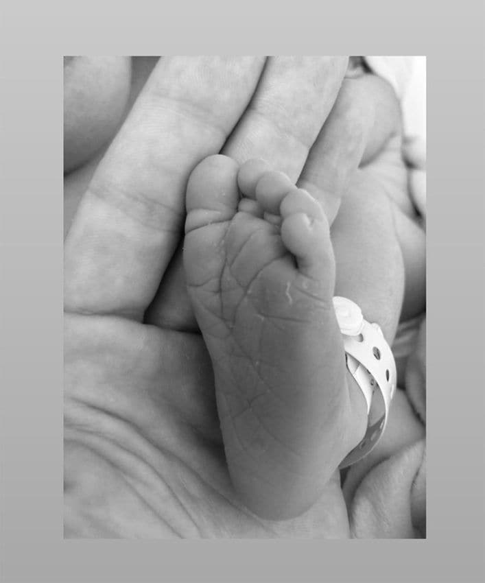 Elena Furiase da a luz a una niña