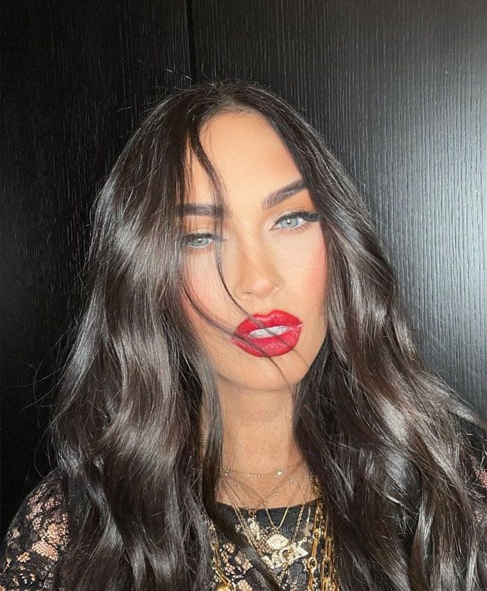 megan-labios-rojos