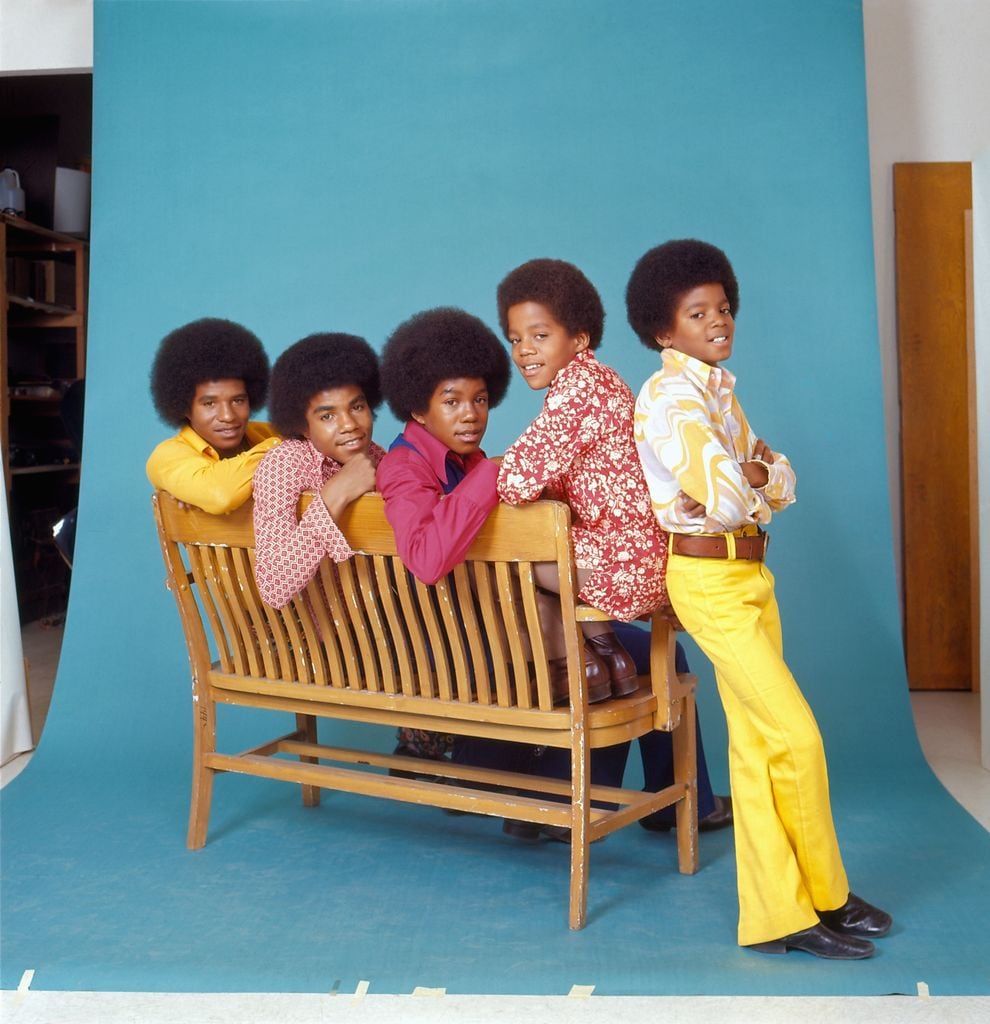De izquierda a derecha, Tito, Jackie, Jermaine, Marlon y Michael Jackson, los Jackson 5, en 1972