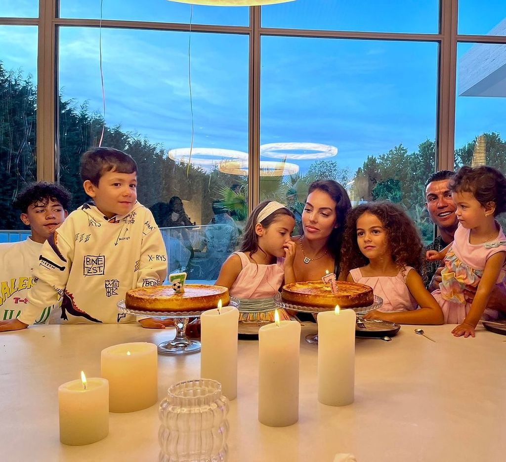 Cristiano Ronaldo, Georgina Rodríguez y sus hijos