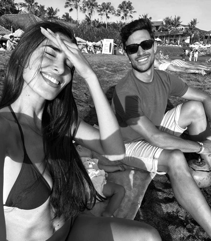 Vacaciones en Bali de Lidia Torrent, Jaime Astrain y su hija Elsa