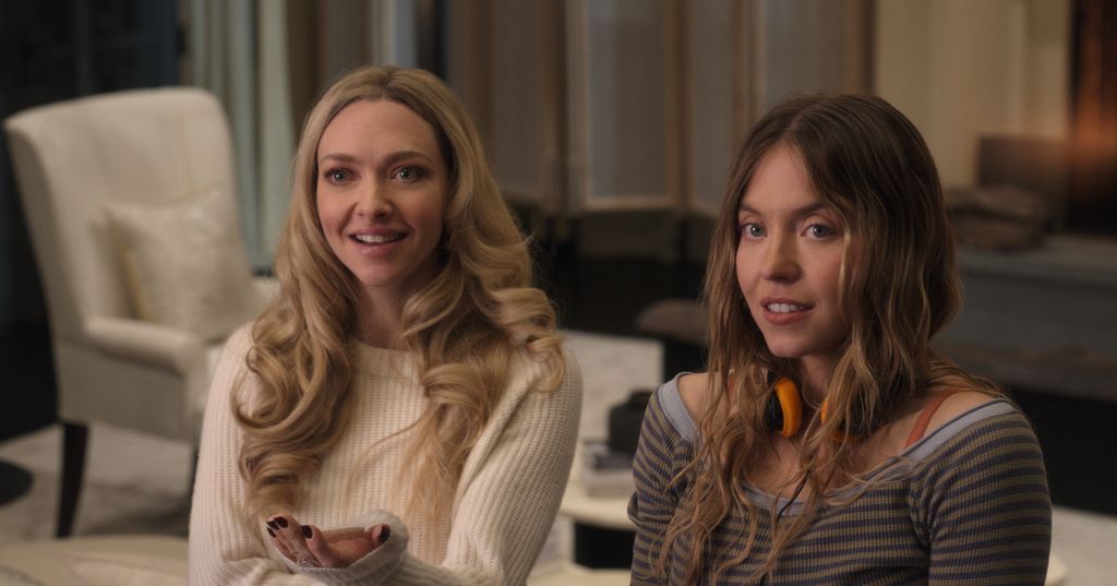 Amanda Seyfried y Sydney Sweeney en 'La Asistenta'