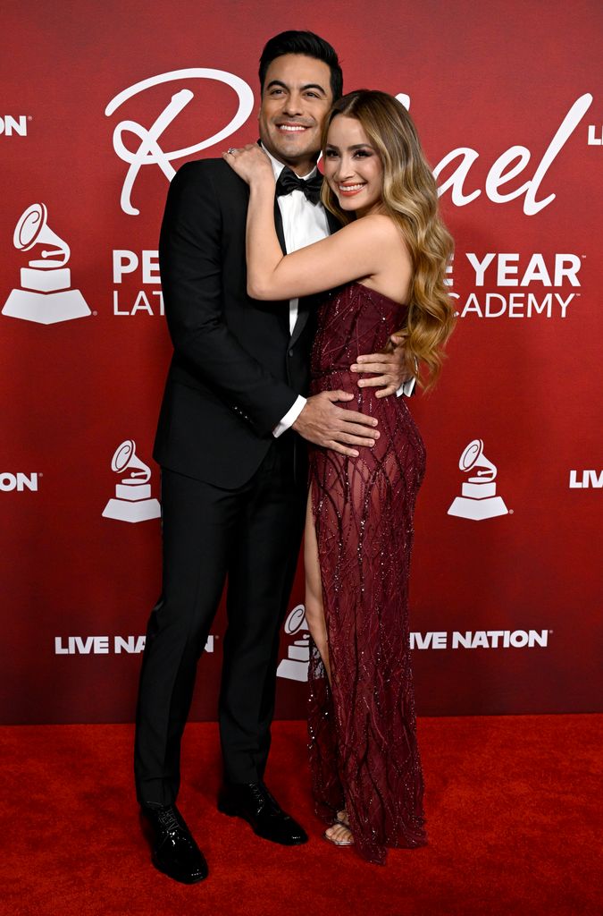 El año pasado la pareja debutó sobre la alfombra roja de los Latin Grammy.