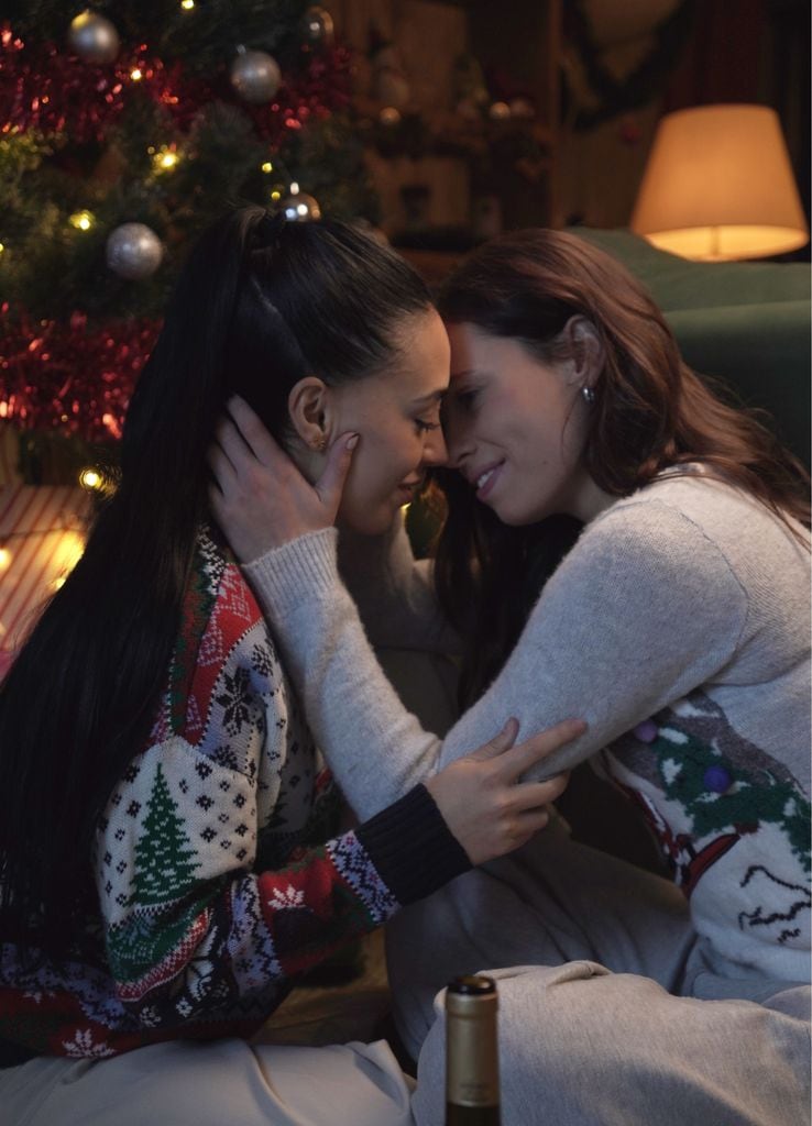 'Una novia por Navidad', Atresmedia lanza la primera serie vertical de España con Carla Flila y Marina Baeza