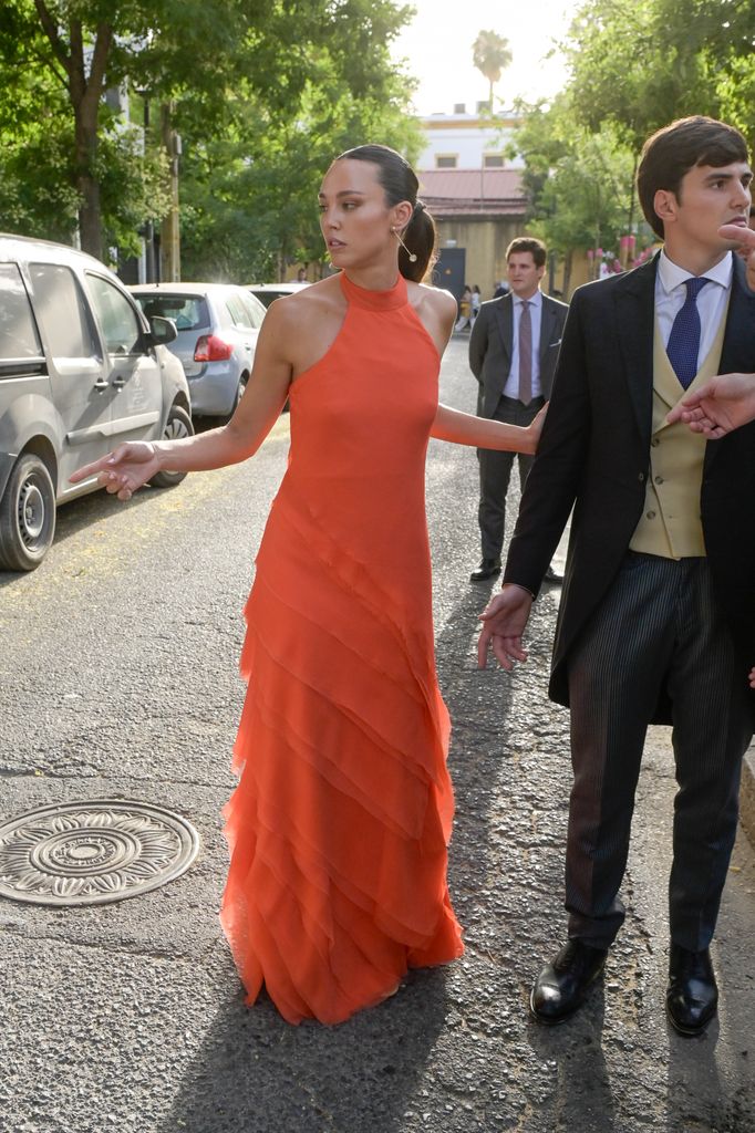 Rocío Laffón en la boda de su hermana Carmen Laffón con Jaime Palomar en Sevilla, 2026.