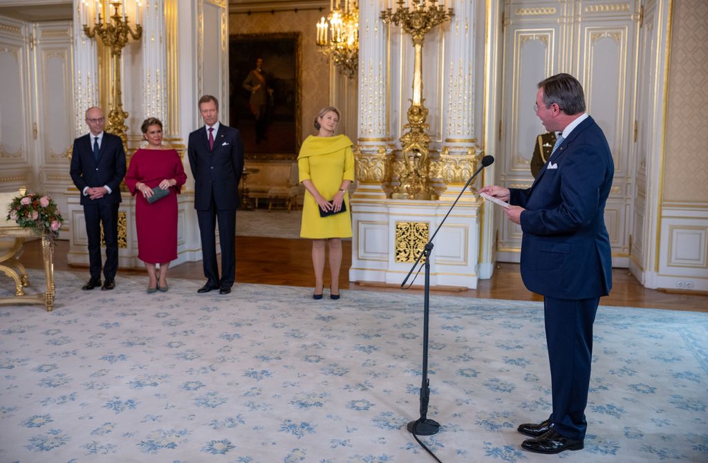 Ceremonia de traspaso de poderes entre el Gran Duque de Luxemburgo y su hijo Guillermo