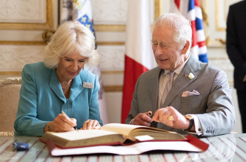 Reyes Carlos y Camilla