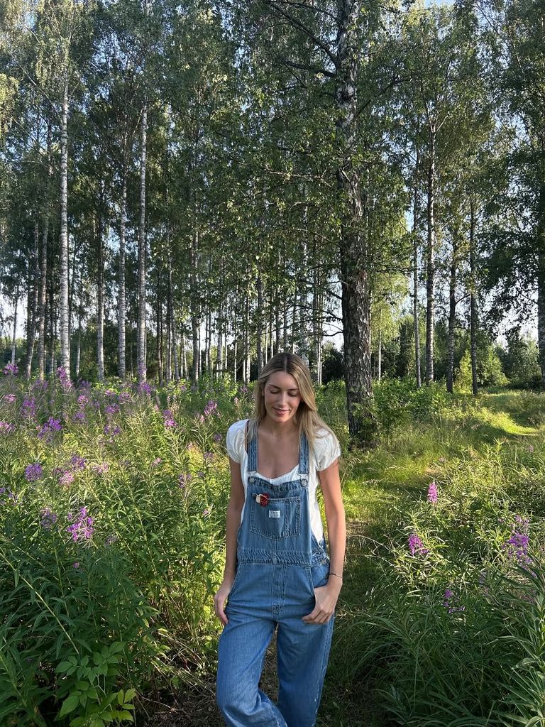 Daniela y Martina Svedin Figo disfrutan de unas idílicas vacaciones en Suecia, el país de su madre