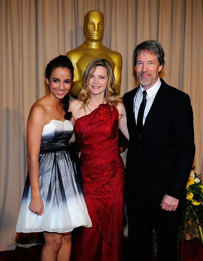 Michelle Pfeiffer y David E. Kelley en los Oscar de 2010