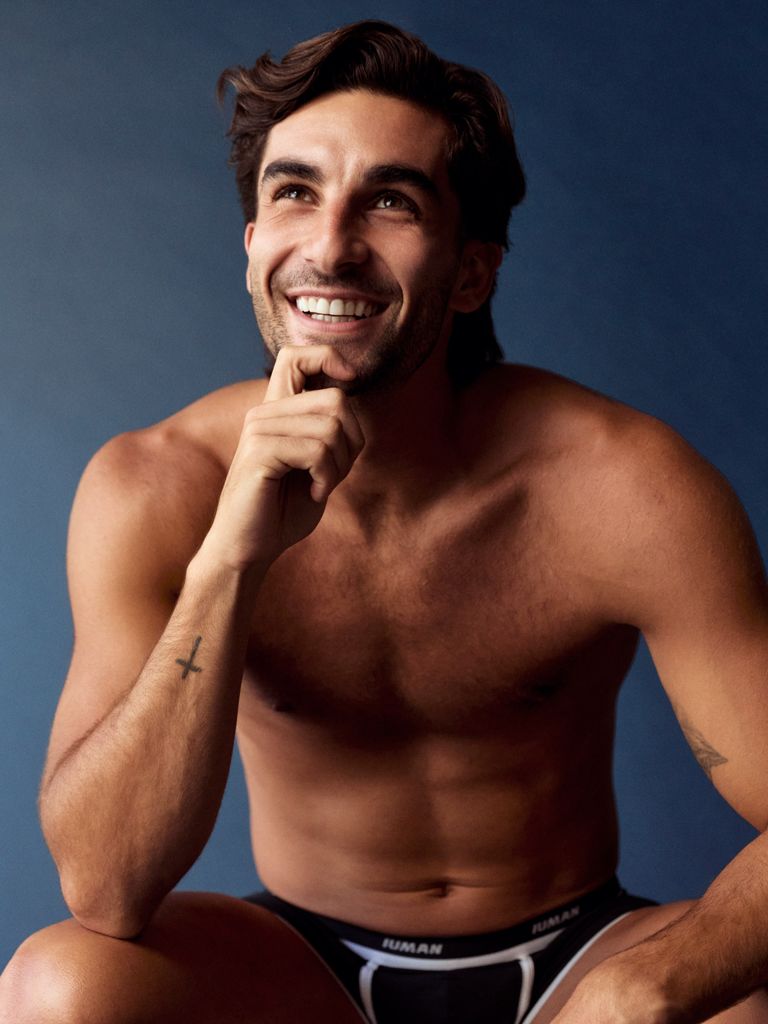 Ferran Torres, protagonista de una nueva campaña de ropa interior, se consolida como embajador de moda
