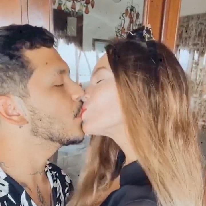 belinda y christian nodal