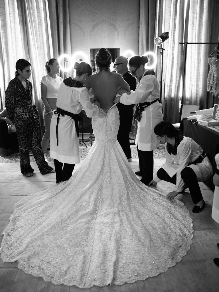 Lauren Sánchez compartió todos los detalles de su vestido de novia. 