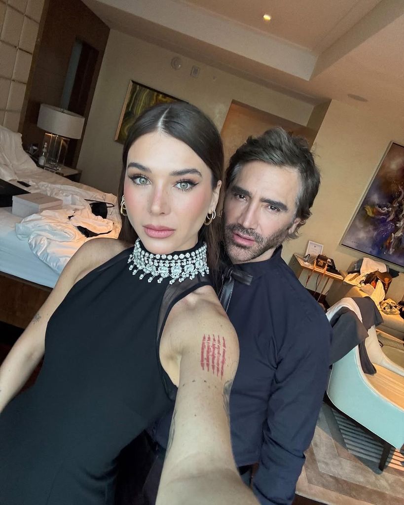 Alejandro Fernández y Karla Laveaga en República Dominicana.