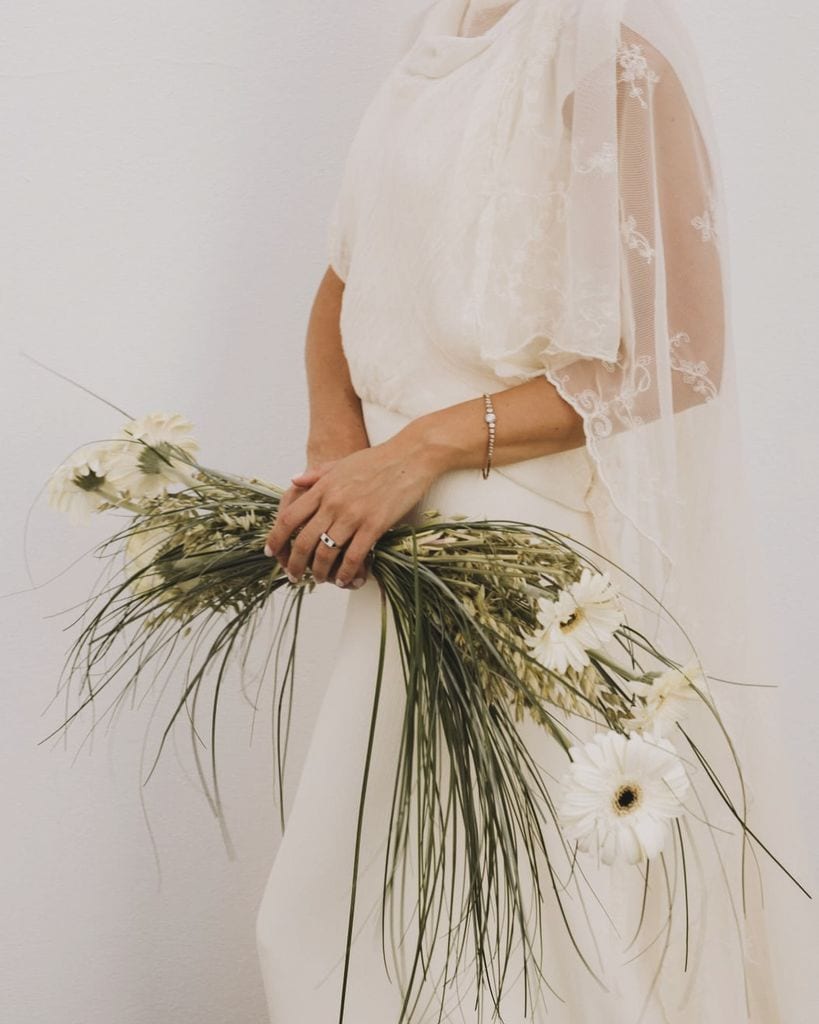 Ramo de novia verde con gerberas