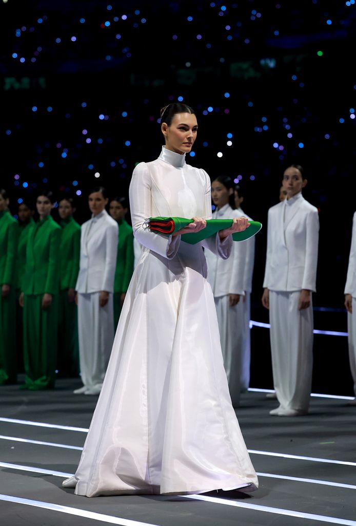 Vittoria Ceretti en la ceremonia de inauguración de los Juegos Olímpicos de Invierno Milan Cortina 2026.