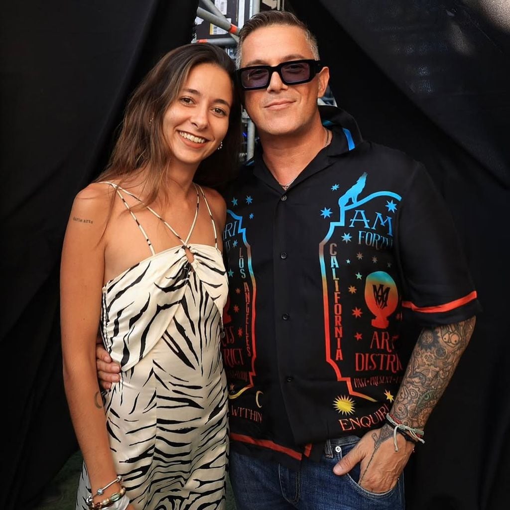 Ivet Playá con Alejandro Sanz en uno de sus conciertos