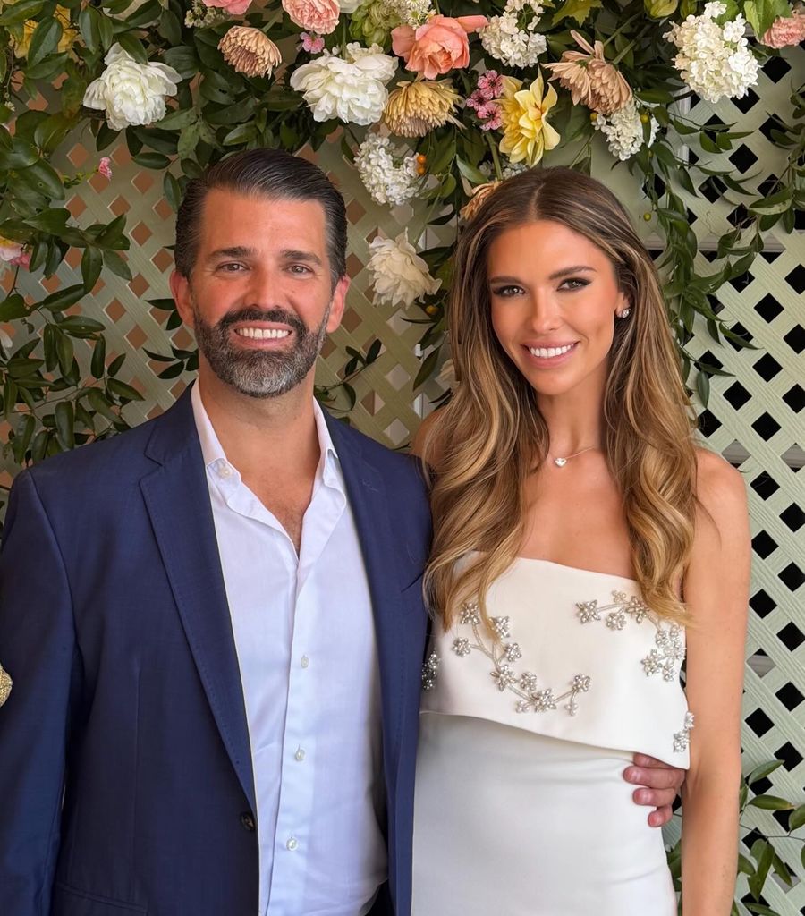 Donald Trump Jr, y su prometida Bettina Anderson en la despedida de soltera de ella en Mar-A-Lago.