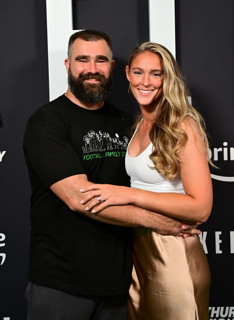 Jason y Kylie Kelce, el hermano y cuñada de Travis Kelce