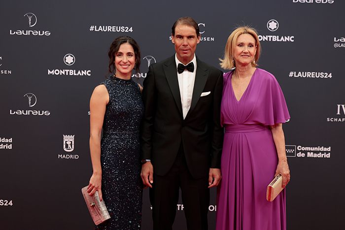 Rafa Nadal con su mujer y su madre
