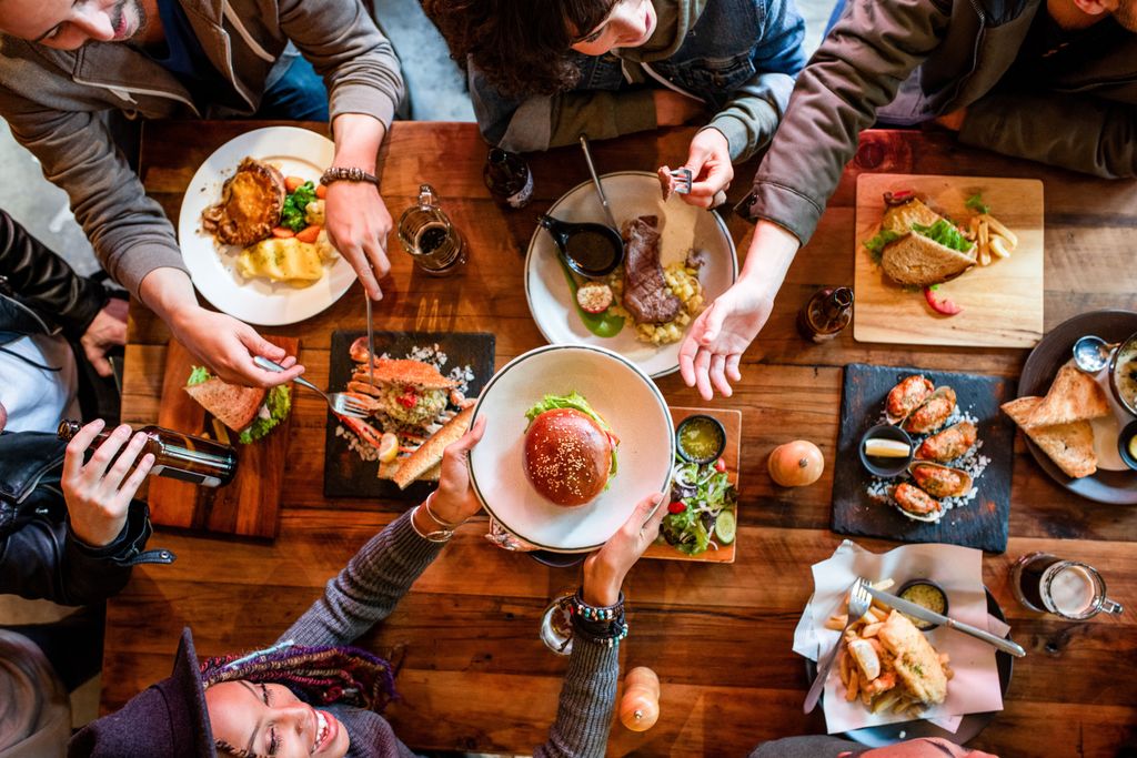 Puedes conectar con diferentes personas en función de vuestros gustos gastronómicos.