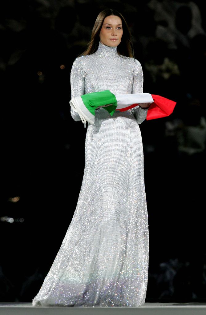Carla Bruni en la ceremonia de inauguración de los Juegos Olímpicos de Invierno 2006.