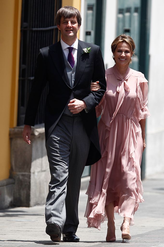 Elizabeth Foy Vasquez en la boda de su hija Sassa de Osma