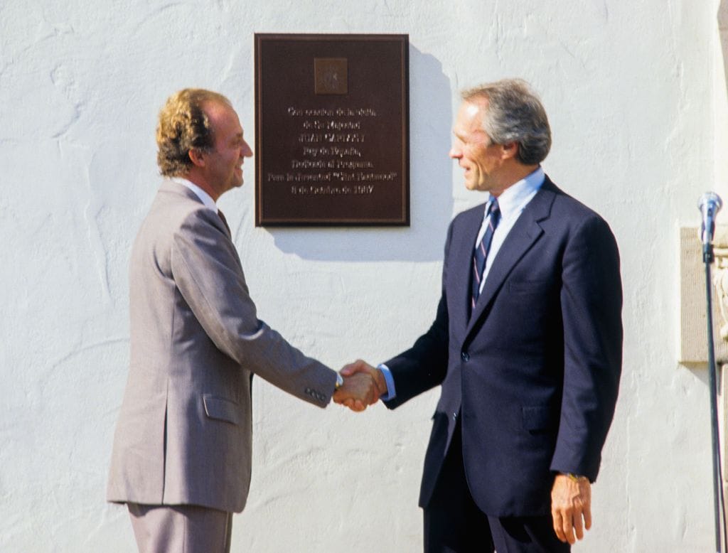 El saludo de don Juan Carlos y Clint Eastwood en California