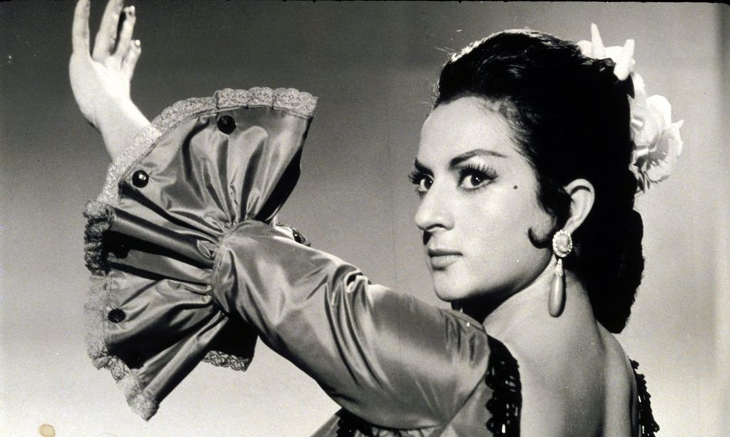 LA CANTANTE Y ACTRIZ LOLA FLORES