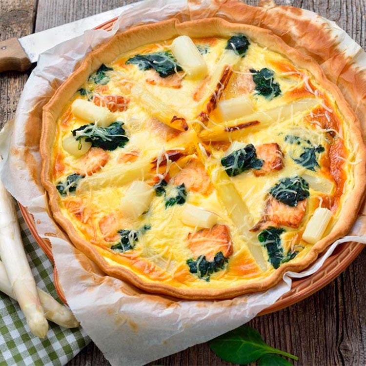 'Quiche' de espárragos y salmón