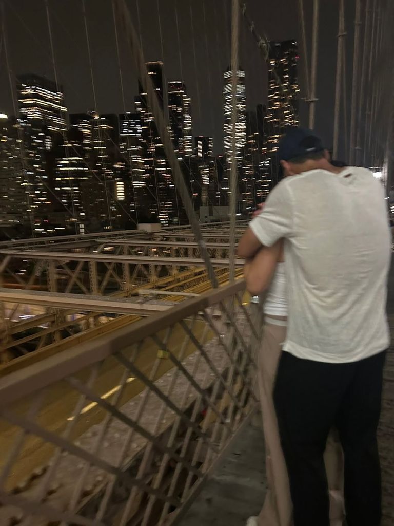 Nagore Aranburu y Xabi Alonso celebran su 16 aniversario en la Gran Manzana