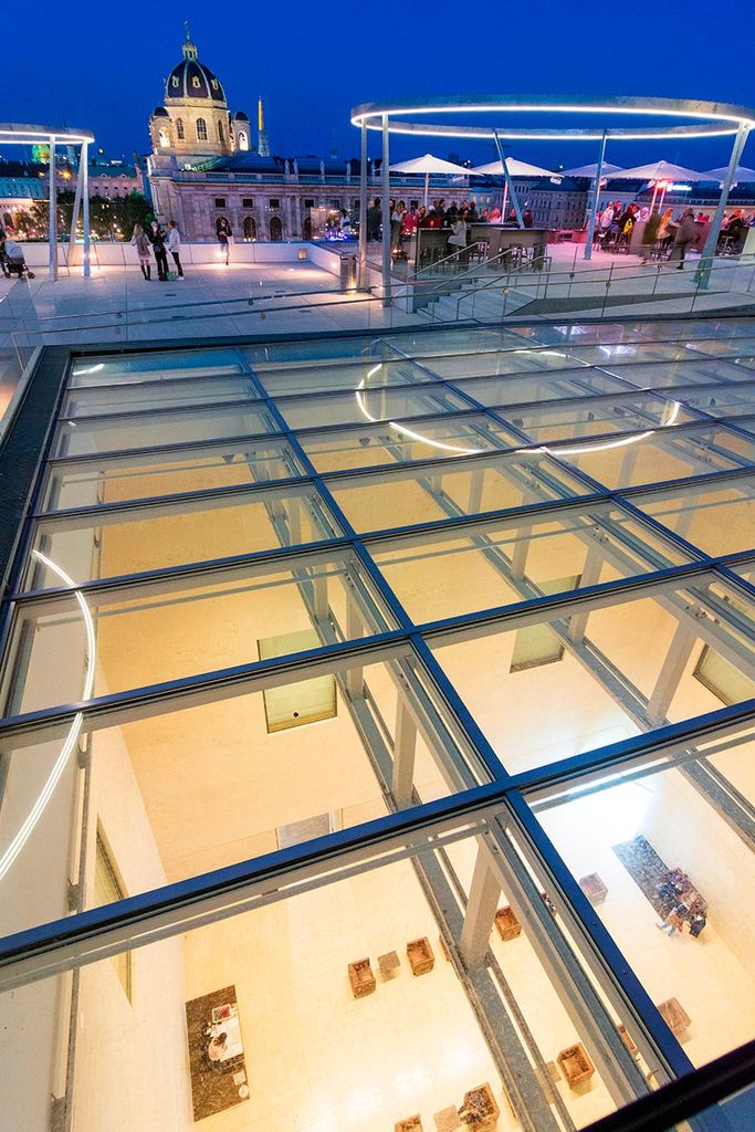 Neubau, el barrio de moda en Viena: terraza del Leopold Museum 